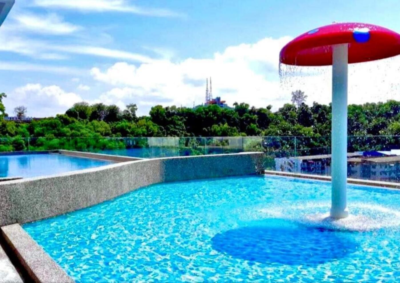 קואלה טרנגאנו D'Luna Homestay Seaview I Sunrise View מראה חיצוני תמונה